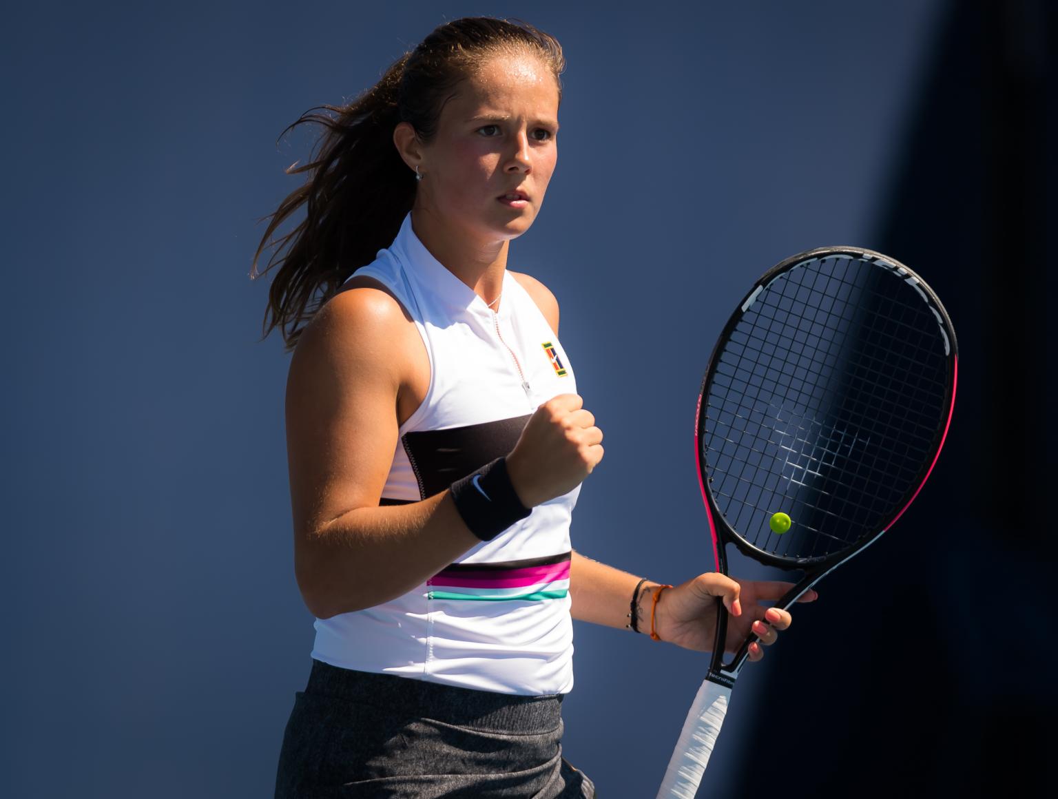 手用积极的 手用积极的