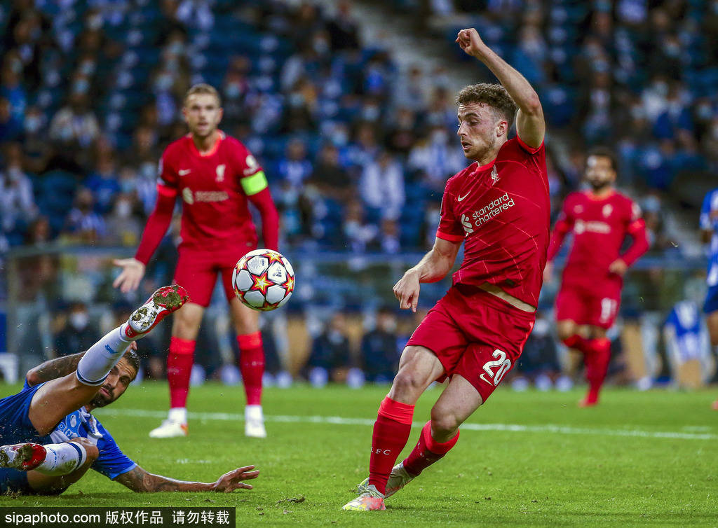 掌声告别！孙兴慜热刺谢幕战64分钟换下 全场致敬+球员列队送别