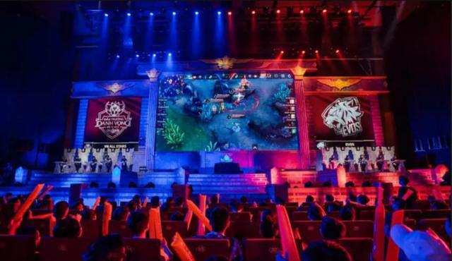 胜利的幕后 胜利的幕后