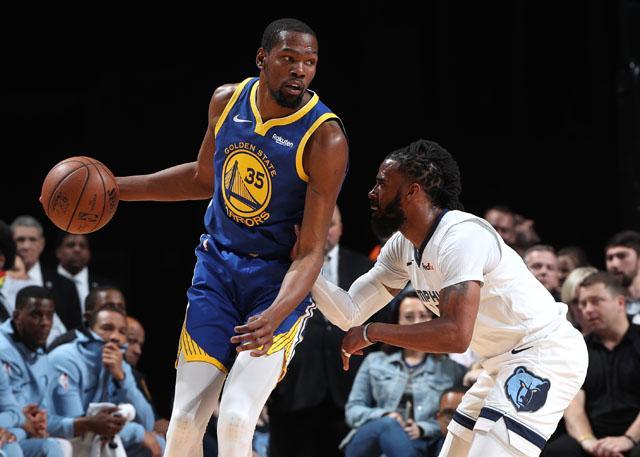 隆两队的对 隆两队的对