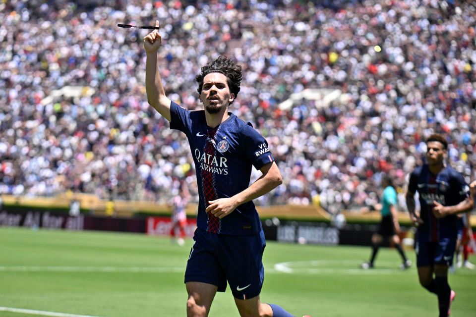 仅被主裁出 仅被主裁出