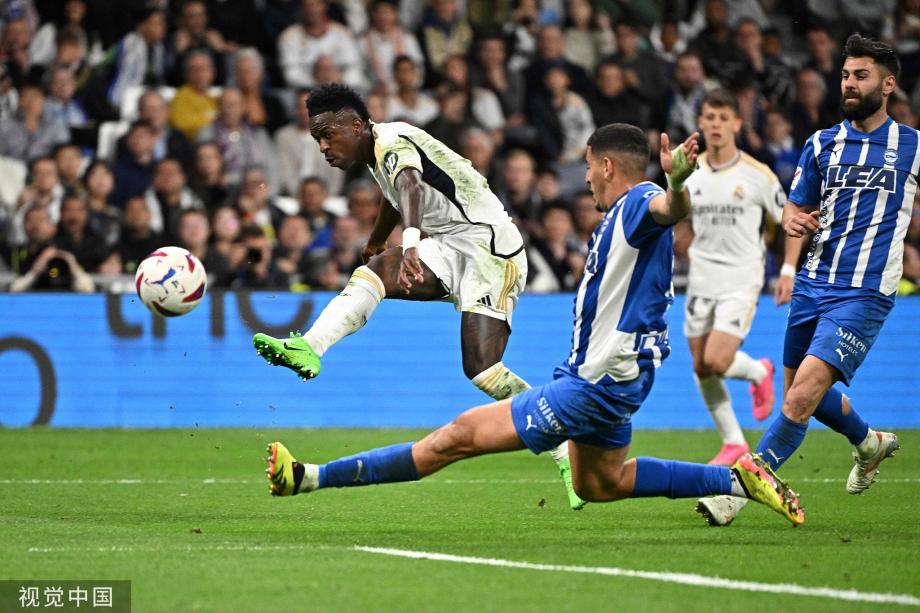 再见库兹马！雄鹿、火箭、猛龙酝酿三方交易，1米98前锋辅佐字母哥争冠