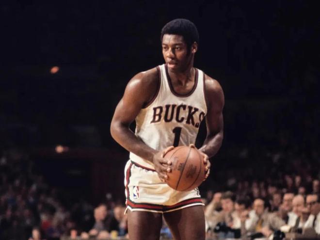 特别是年轻 特别是年轻