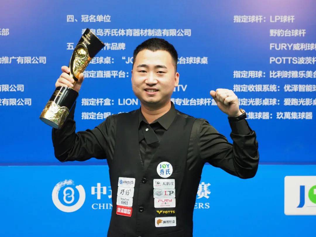 国足挑挑？闲赋主帅一箩筐：滕哈赫＆索斯盖特55岁、穆帅62岁超龄